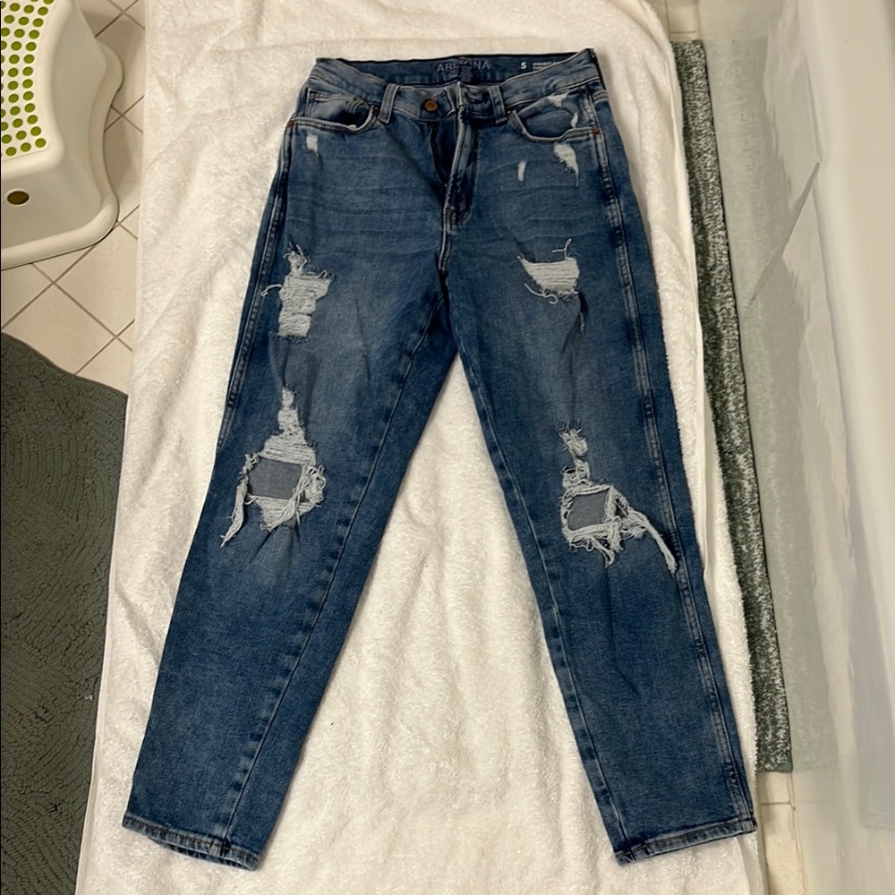 Arizona Jean Company Ripped Blue Boyfriend Jeans